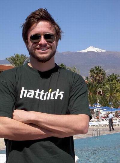 Ikterus in front of Teide, Tenerife.