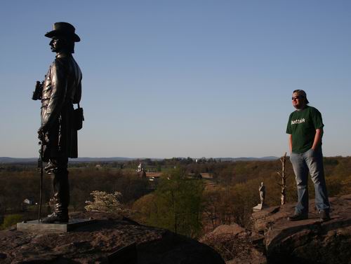 HT-Hasse and Brigade General Gouvernor K. Warren at Little Round Top, Gettysburg, USA.